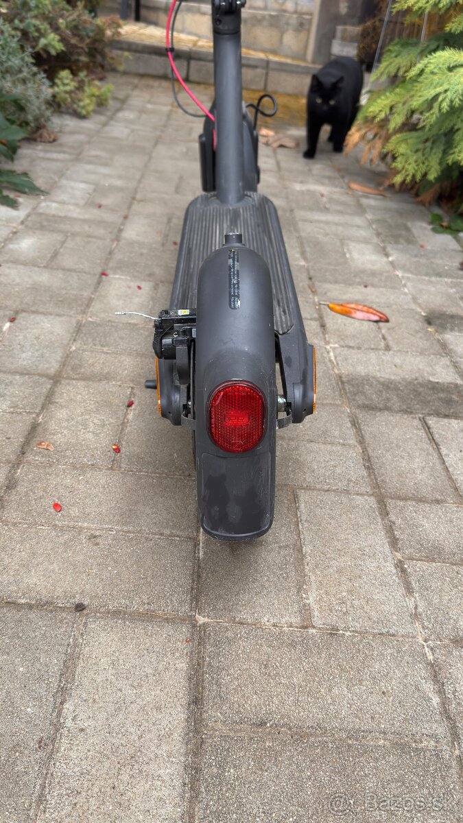 Elektrická kolobežka Xiaomi Electric Scooter 4 Pro EU 35802 - 3