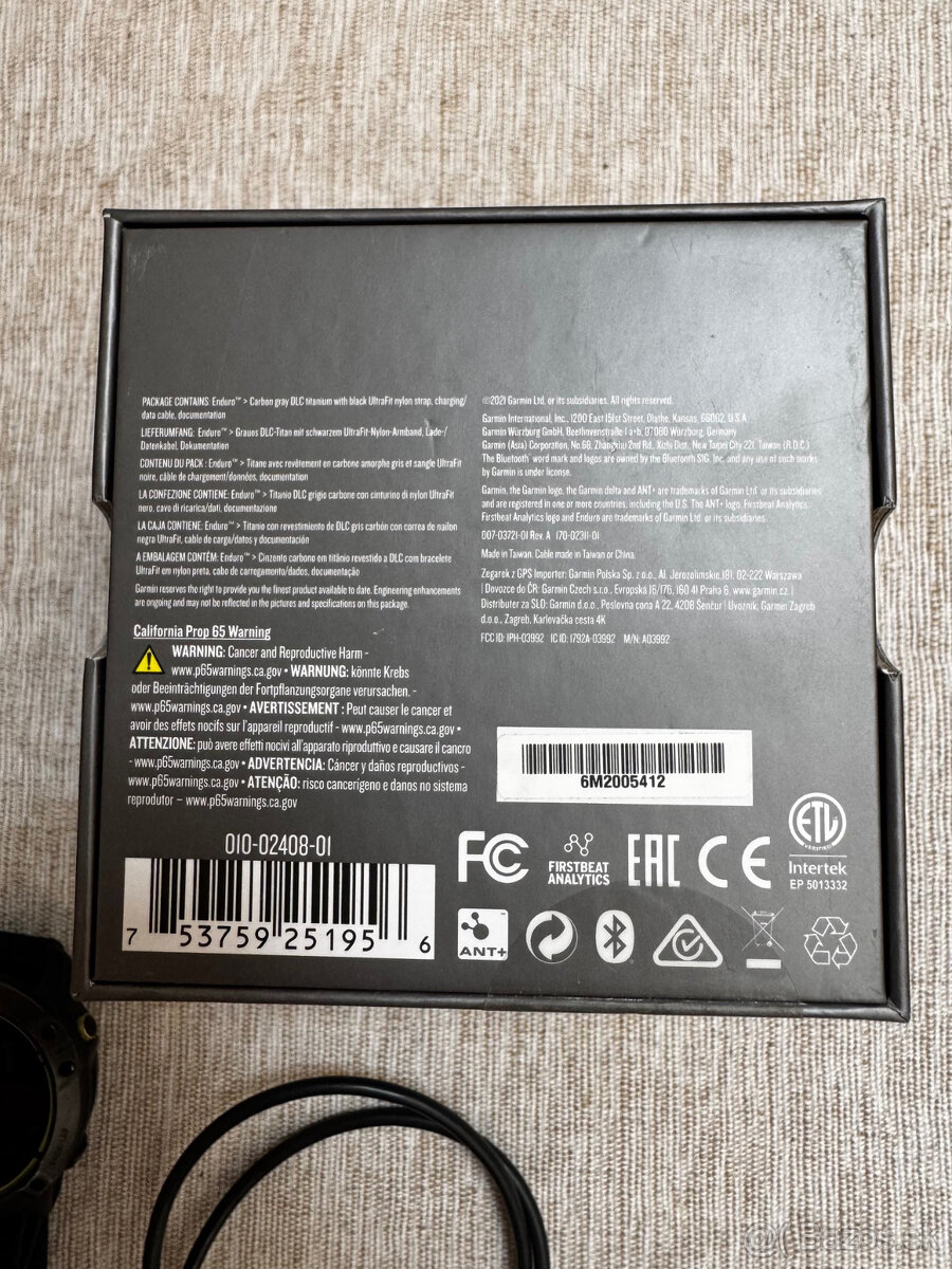 Garmin Enduro, Carbon Gray DLC Titanium - 3