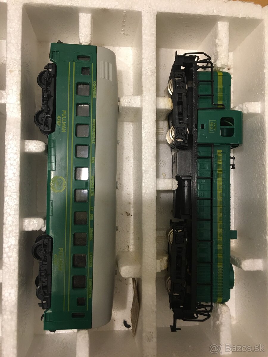 Set vlacikov s kolajnicami MEHANOTEHNIKA H0 - 3