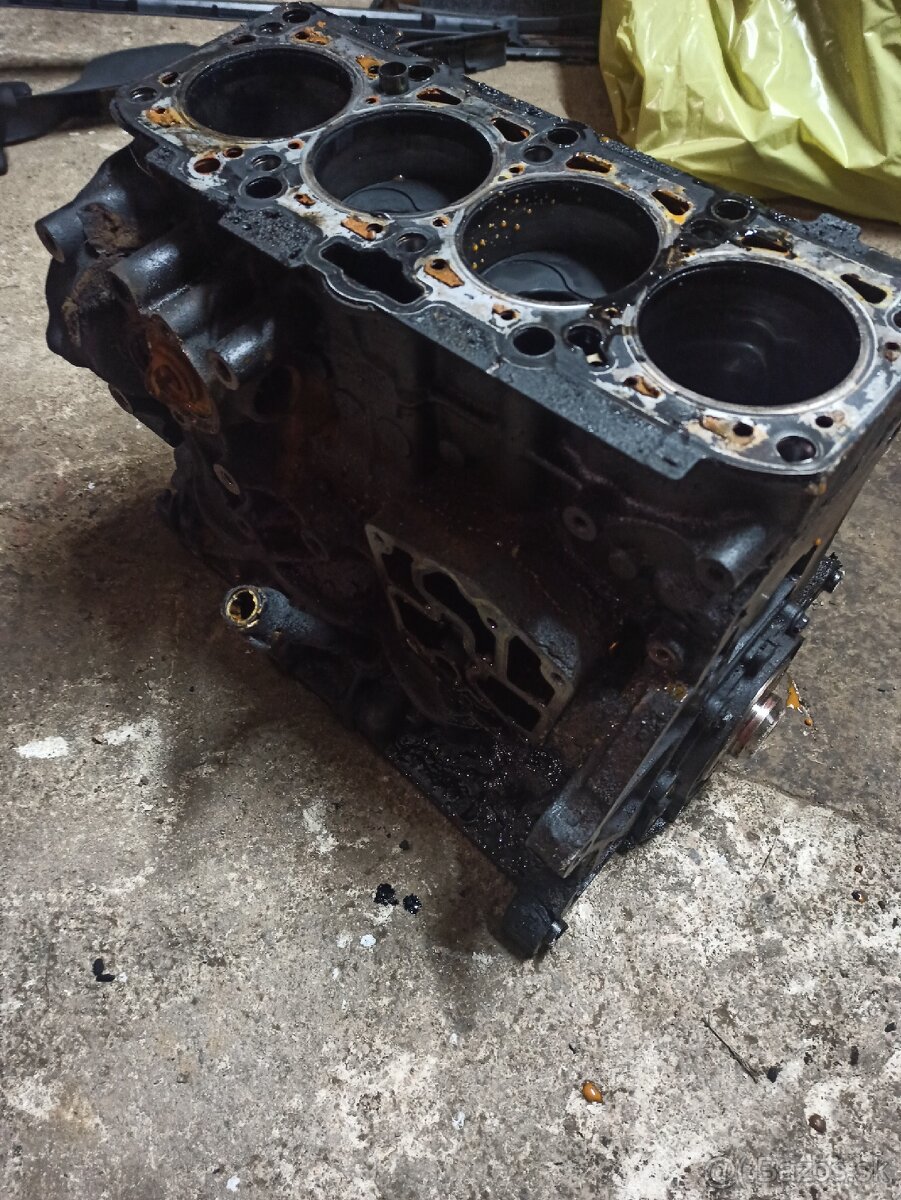Blok VW 1.9 TDI ASV - 3