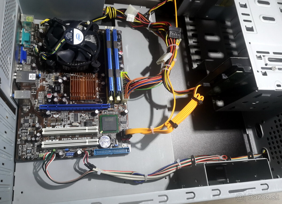 Predám starší PC Pentium 2,6GHz (07) - 3