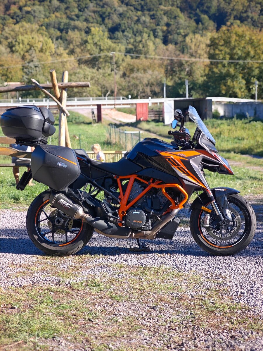 KTM 1290 Super Duke GT - 3