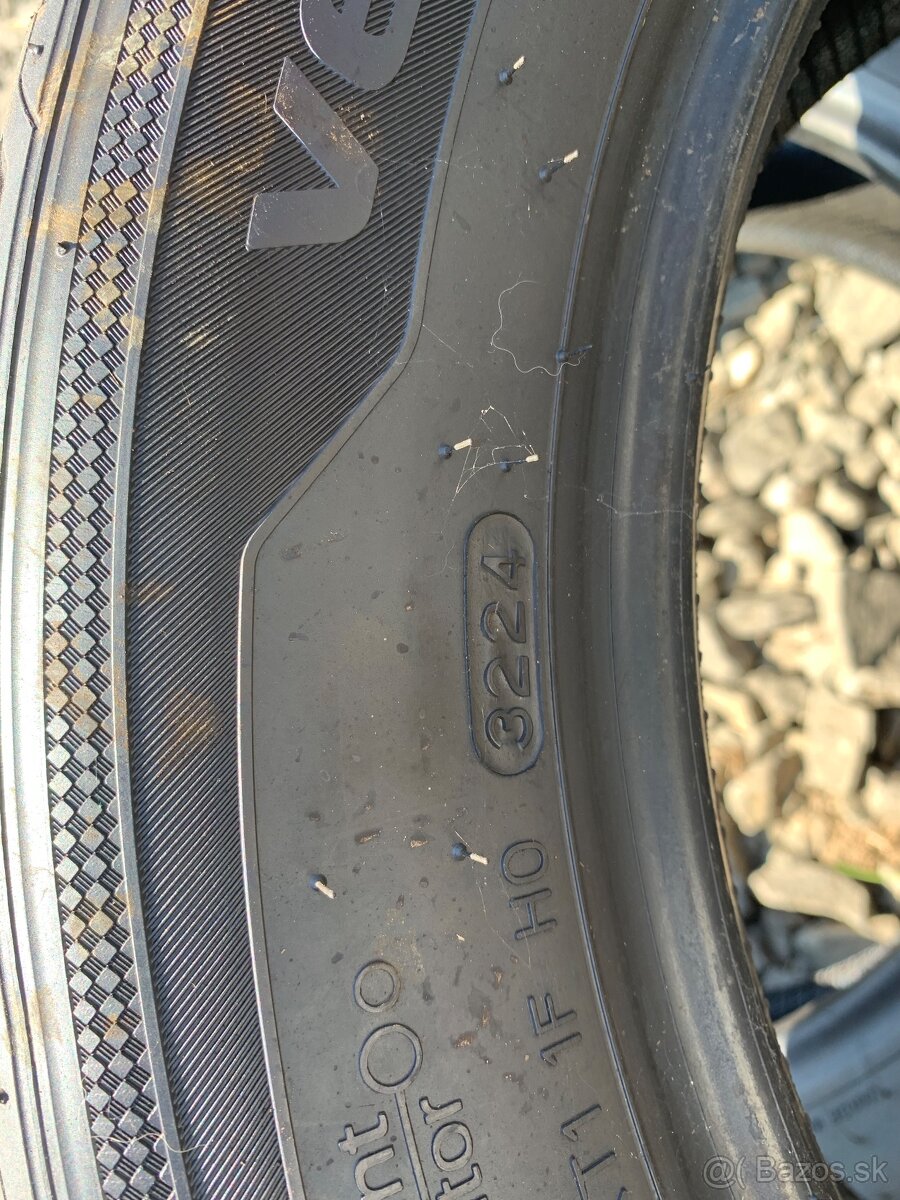 Letné pneu 215/55r17 - 3