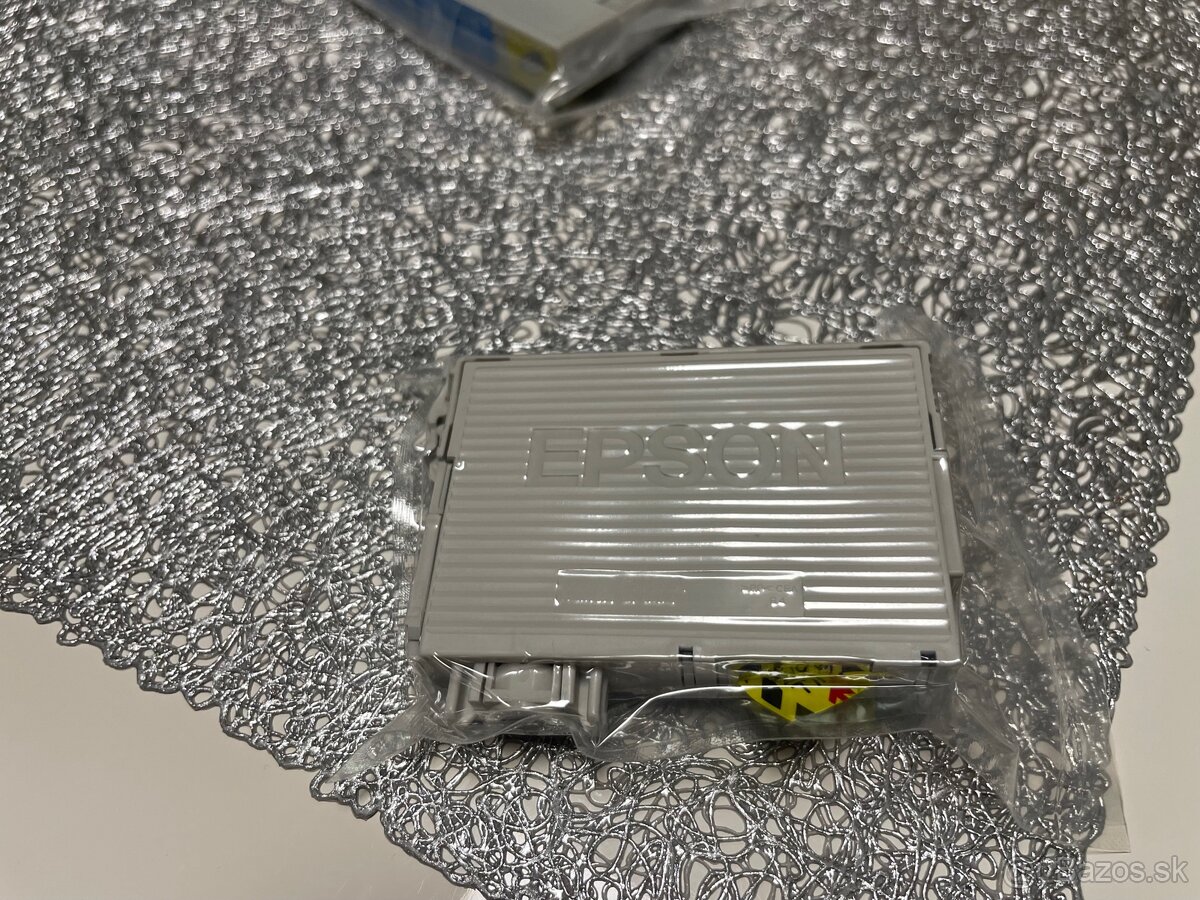 Darujem tonery Epson - 3