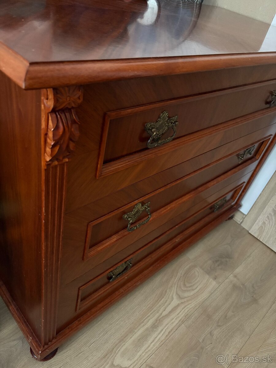 Drevená komoda - 3