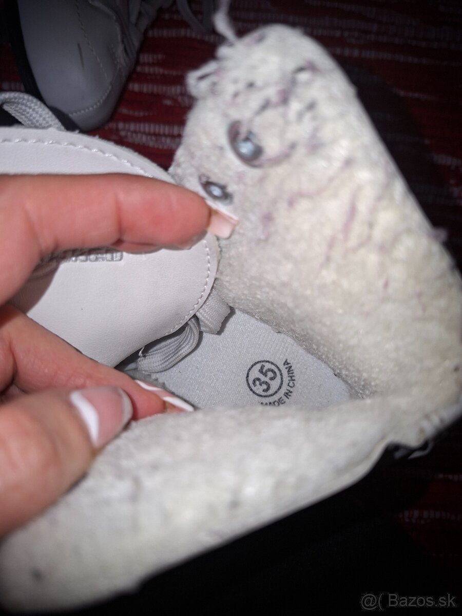 Predam dievčenské korčule vel.35 - 3