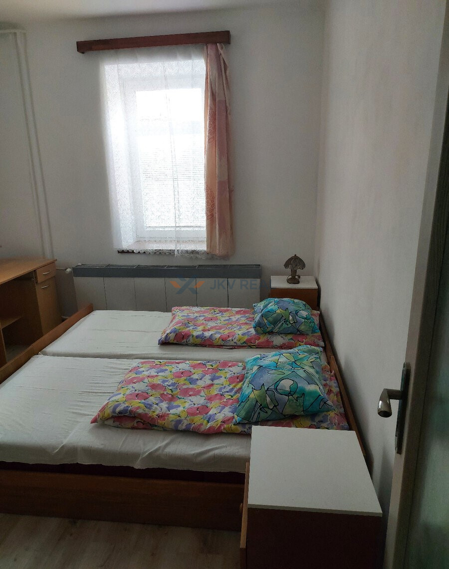 Prenájom 1,5 izbového bytu v RD - 3