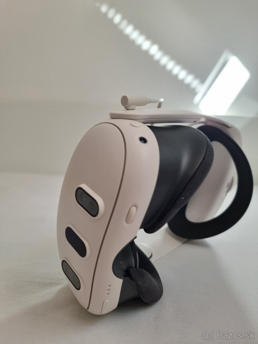 Meta Quest 3 128GB + batéria + box - TOP stav - 3