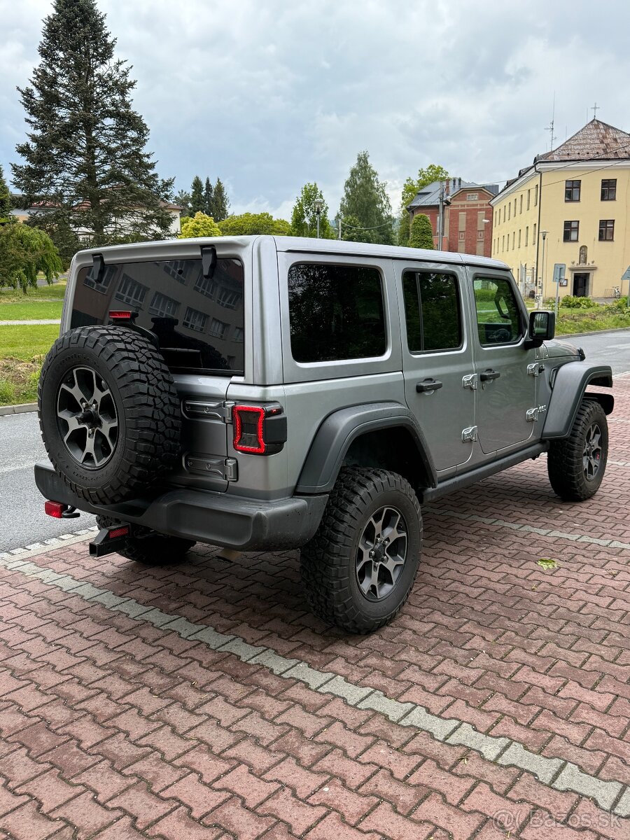 Jeep Wrangler Unlimited 2.0T 200kw—automat—2019—84.000km