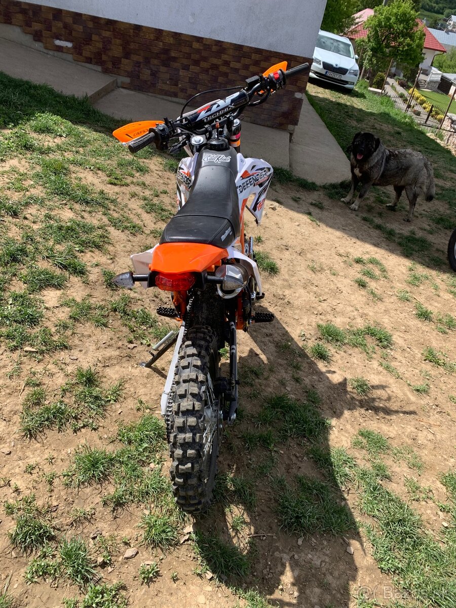 Minirocket motors Defender 150 pitbike