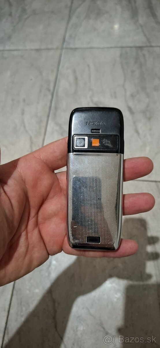 Nokia E51 - 3