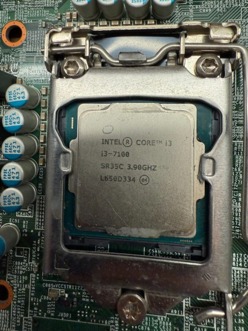 Predám netestovanú Lenovo dosku s procesorom i3 7100. - 3