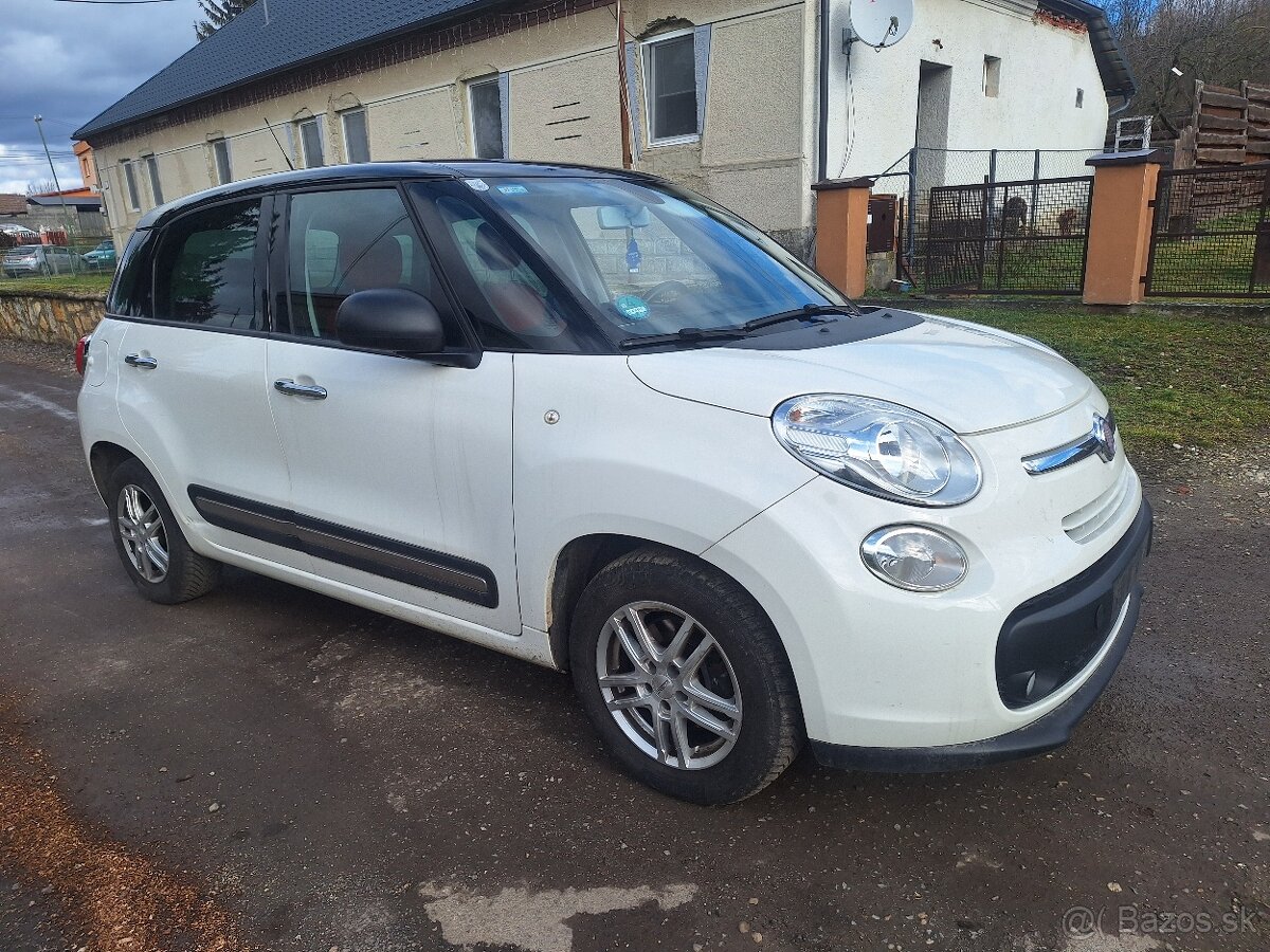 FIAT 500L 1,4 BENZÍN 110000 KM ORIGINÁL - 3