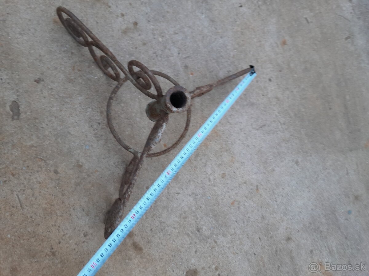 Predám stojan na stromček, alebo kvety - 3