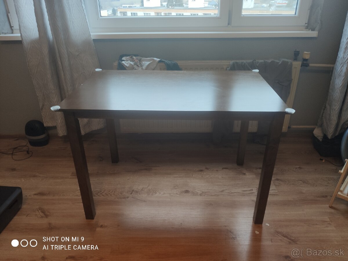 Jedálenský stôl - 3