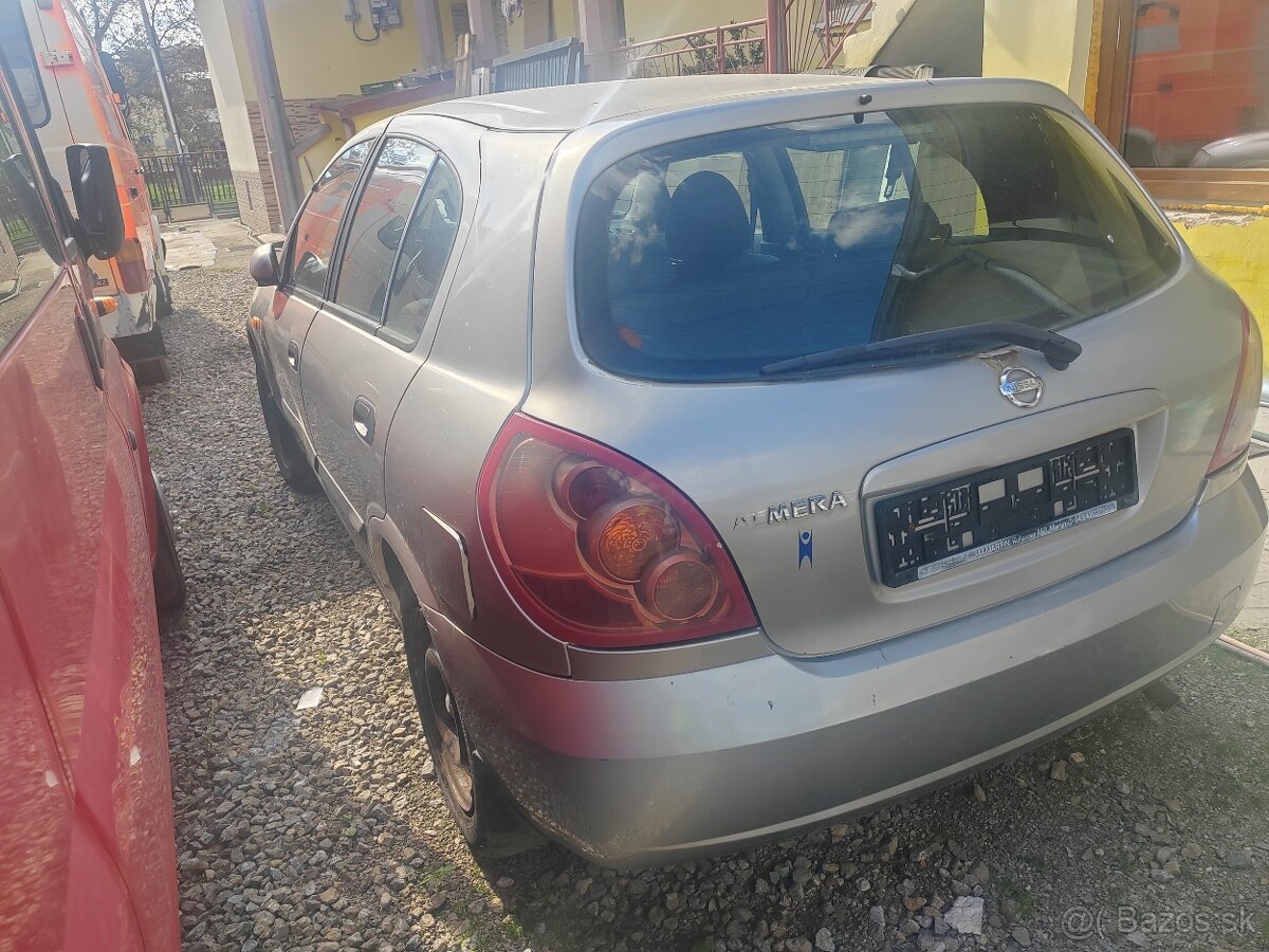 Nissan Almera benzín - 3