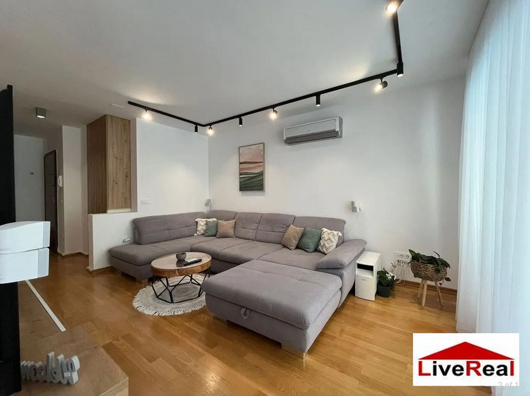 Makarska 3i, centrum, terasa 77m2, súkromný bazén, parking - 3