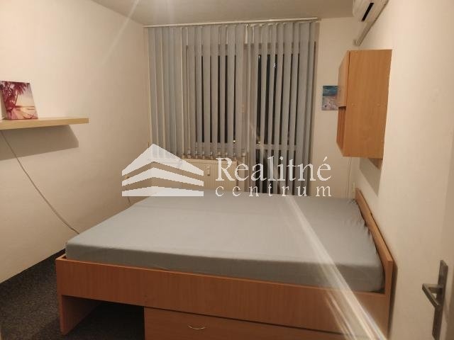 Predáme 2 izb. byt s balkónom - 3