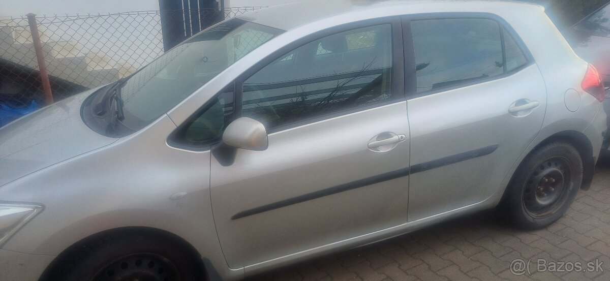 Predam Toyota AURIS - 3