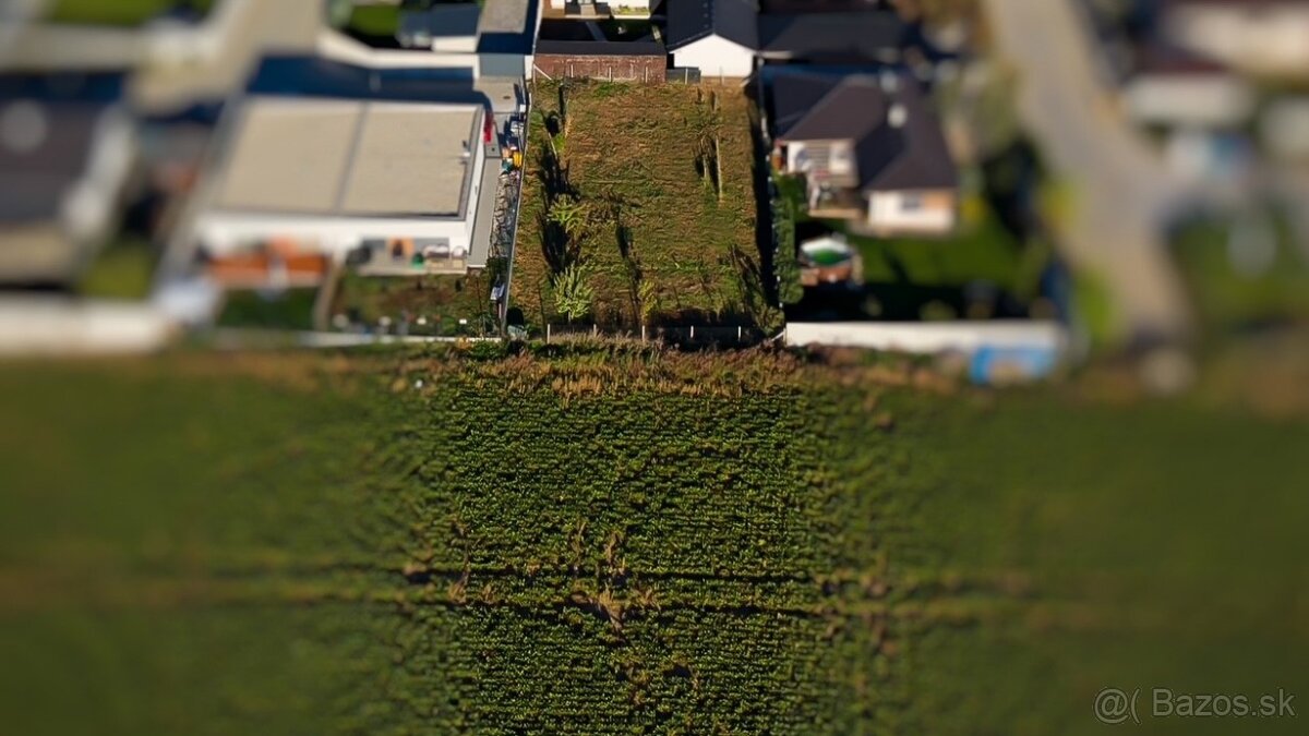 Slnečný pozemok o výmere 597 m2, Potôčky / Dolná Krupá / - 3