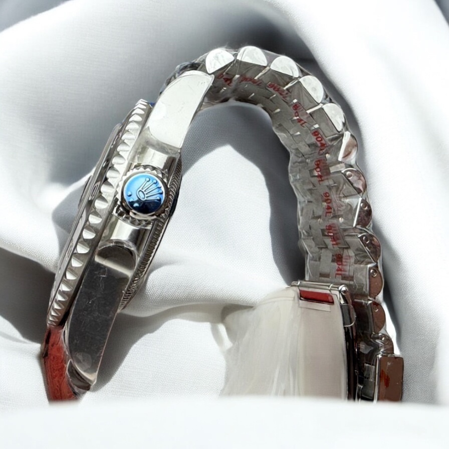 Rolex GMT-Master II Bruce Wayne - 3