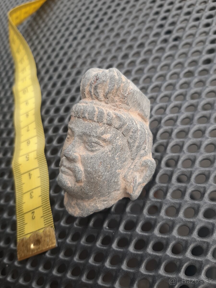 Hlava / budha ( relief ghandara 3. az 4te storočie) - 3