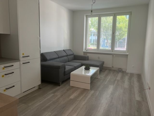 2 izb. byt,po kompletne NOVEJ rekonštrukcii, ZVOLENSKÁ ul. - 3