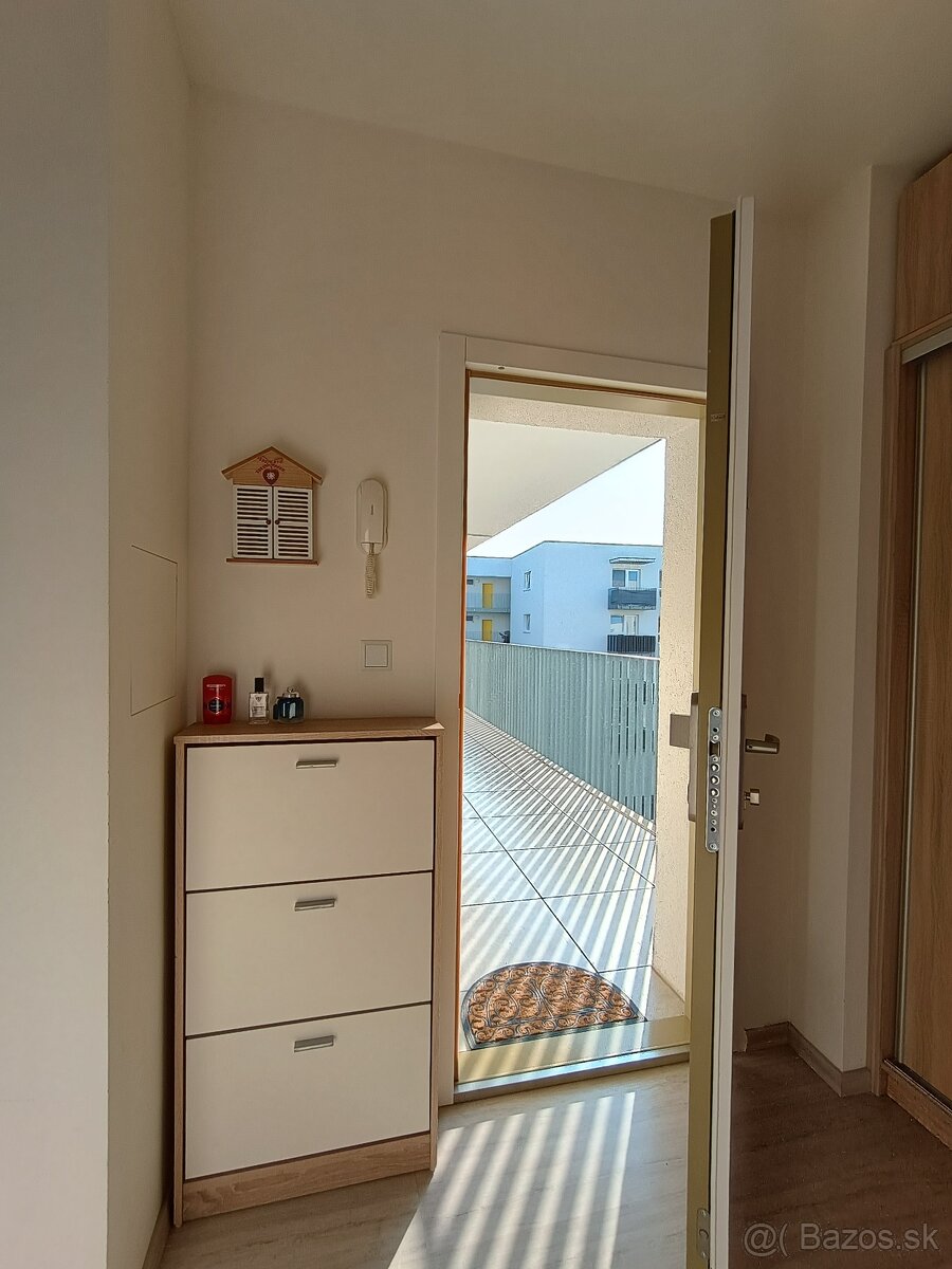 Trenčín 2 izbový zariadený byt s klimatizáciou - 3