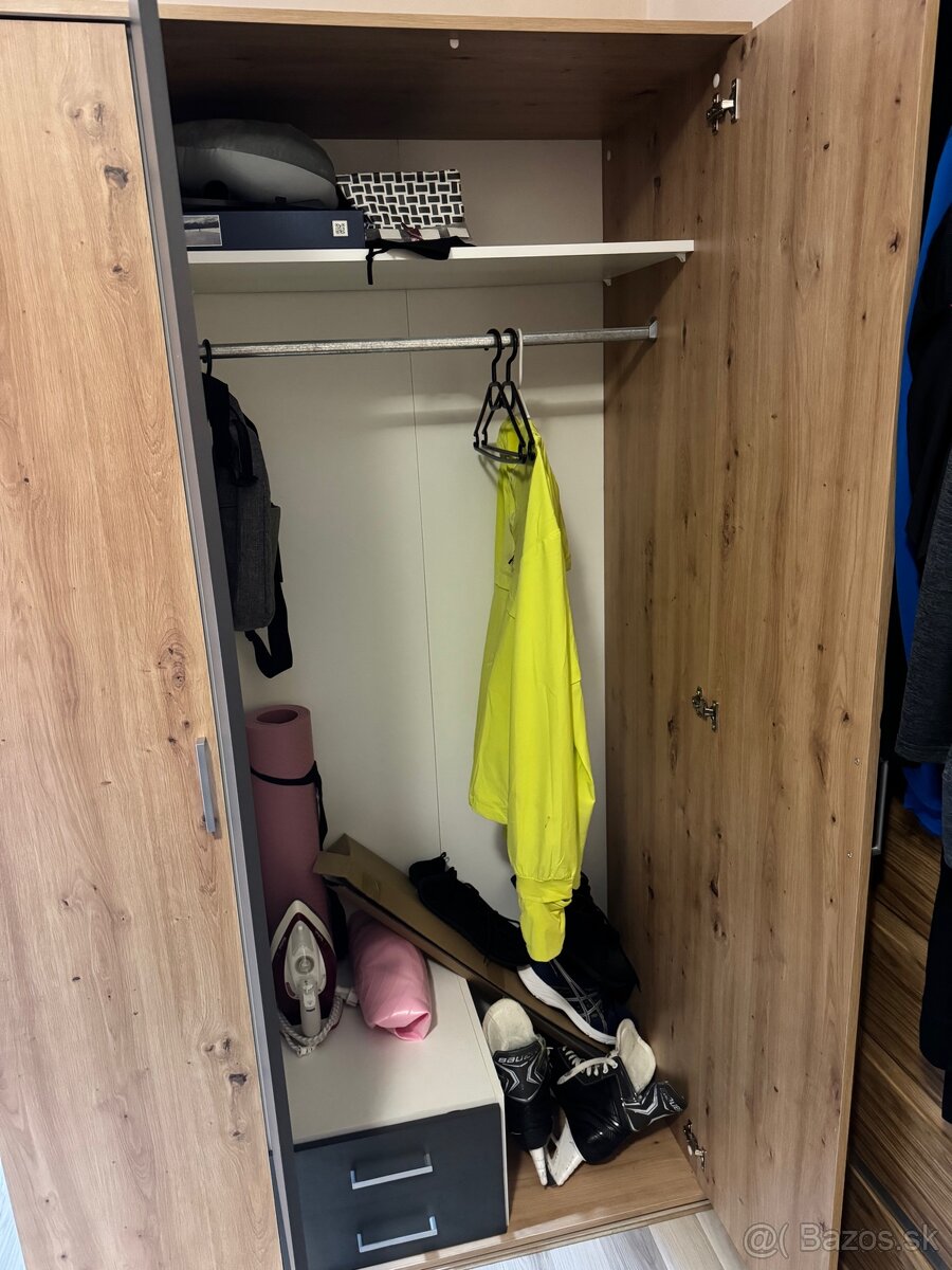 Šatníková skriňa - 3