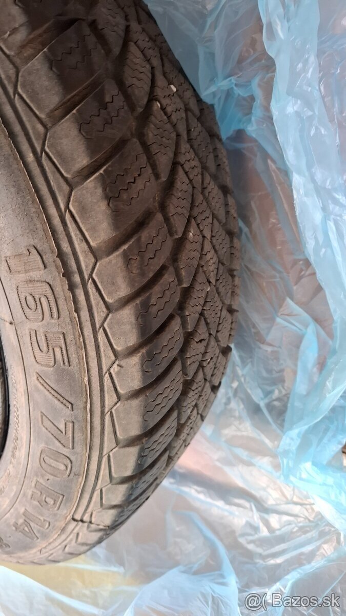 Predám zimné disky+pneu R14 165/70 - 3