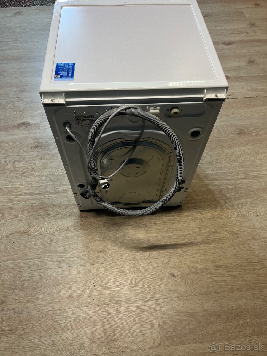 Práčka so sušičkou Samsung WD90N642OOM - 3