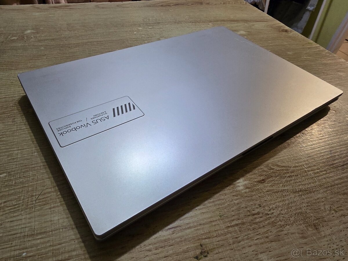 Asus Vivobook 14 Go model 2024 s procesorom AMD ryzen 5 7 ge - 3