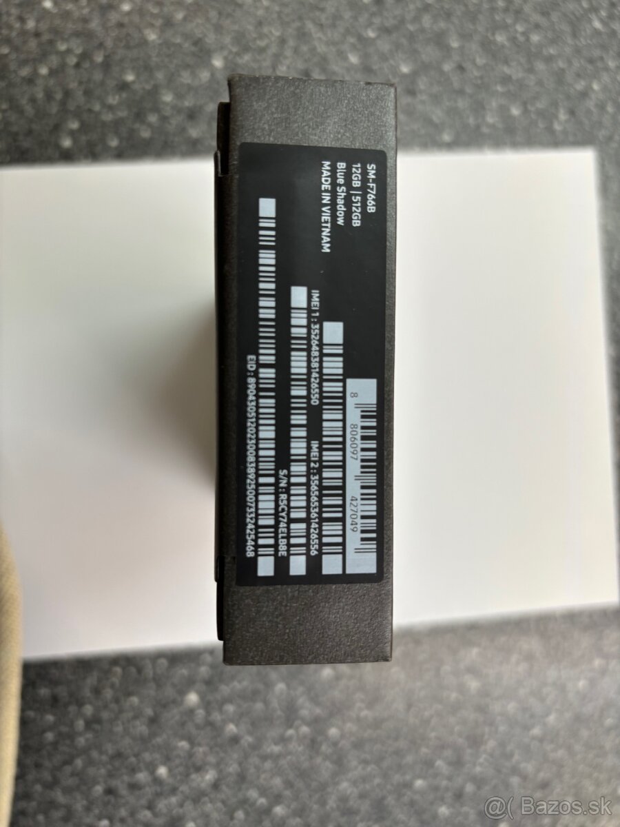 Predám Galaxy ZFlip 7 NOVÝ - 3