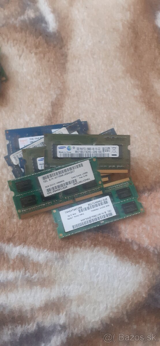 Predám ramky do notebooku + WiFi moduly. - 3