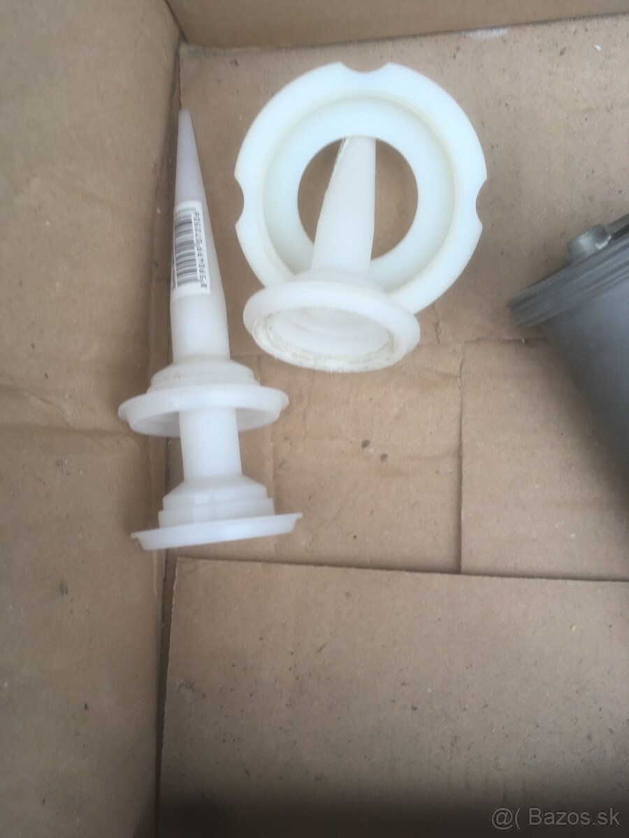 Predám šparovaciu pištol do aku vrtačky. - 3