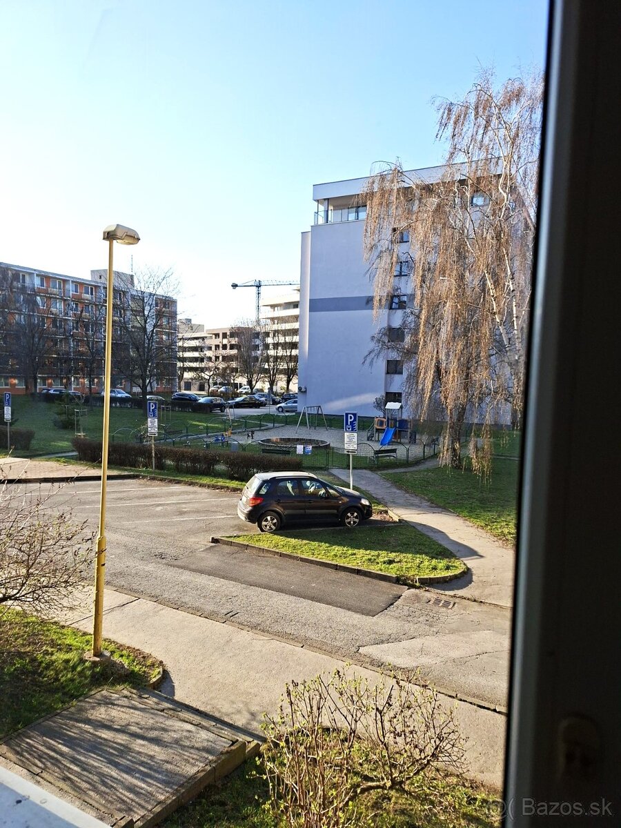 Predaj 2-izbový byt blízko centra mesta - 3