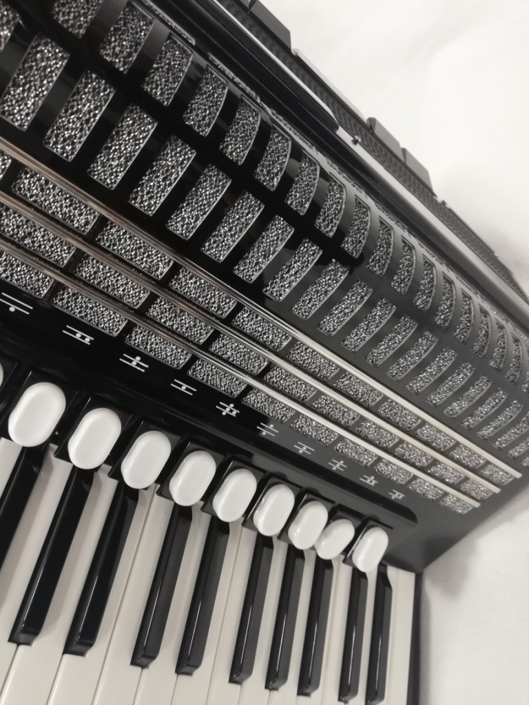 akordeon Weltmeister Topas IV 96 basovy - 3