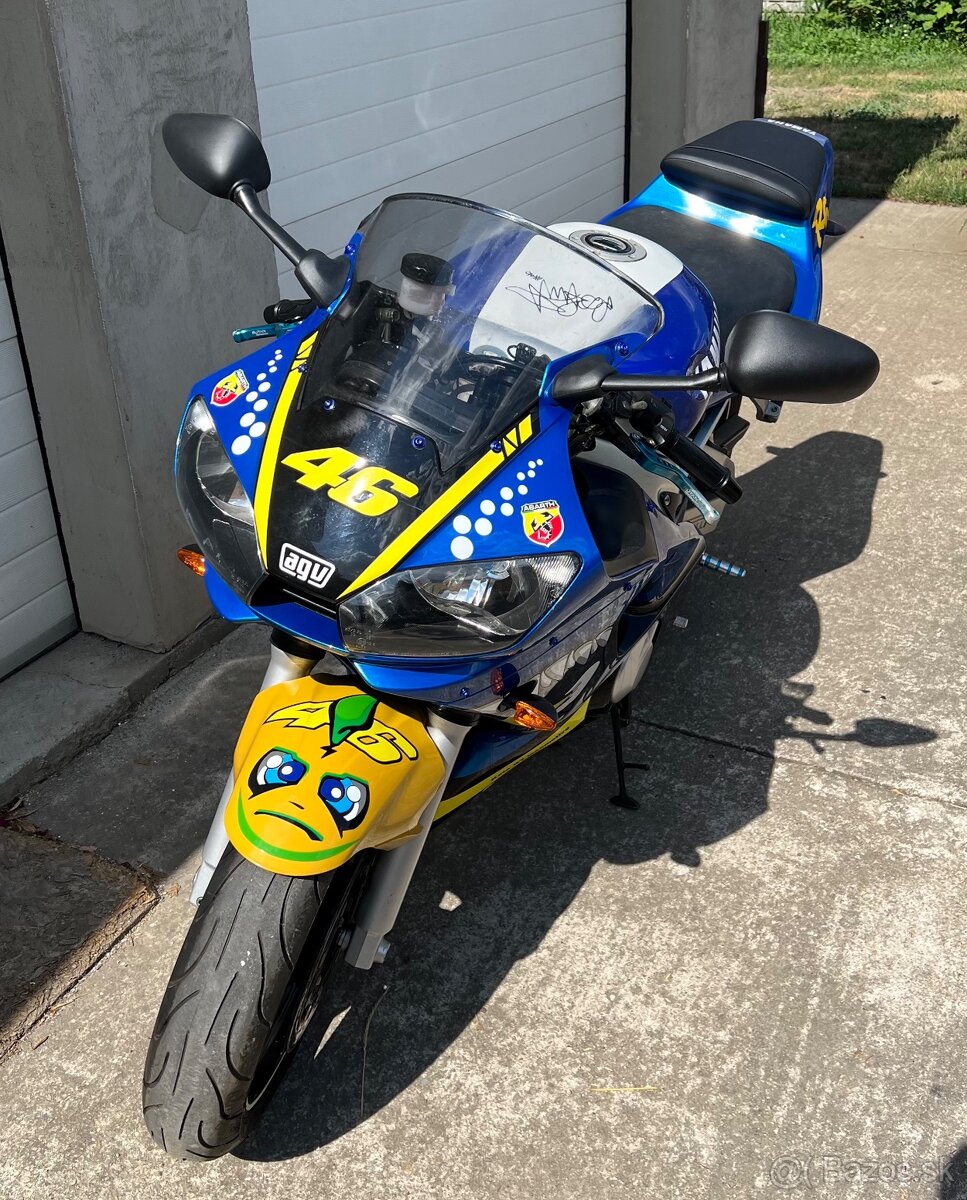 Yamaha R6 - 3