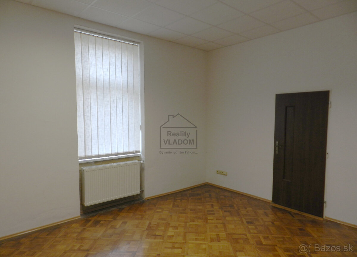 ✔️ 2 prepojené kancelárske miestnosti s parkovaním. - 3