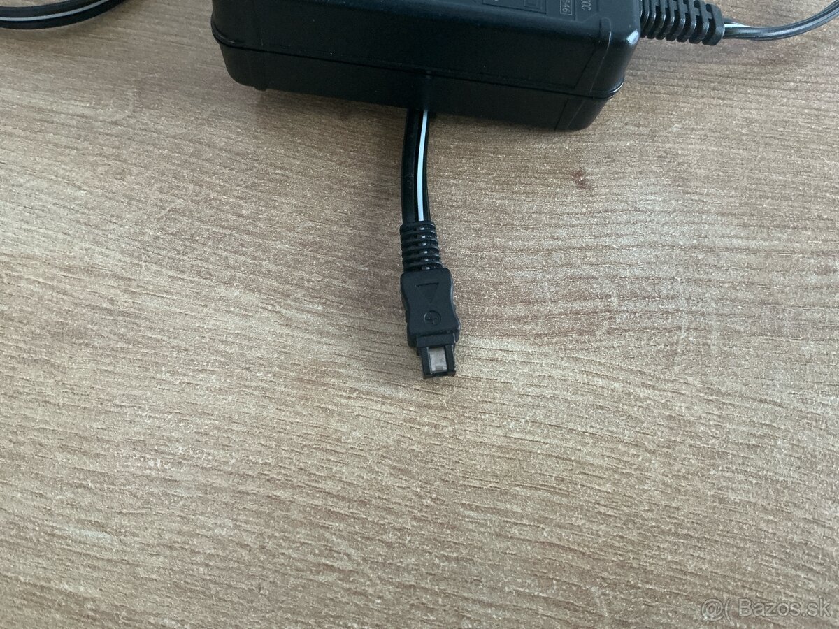 Sony napajaci adapter AC-L200C - 3