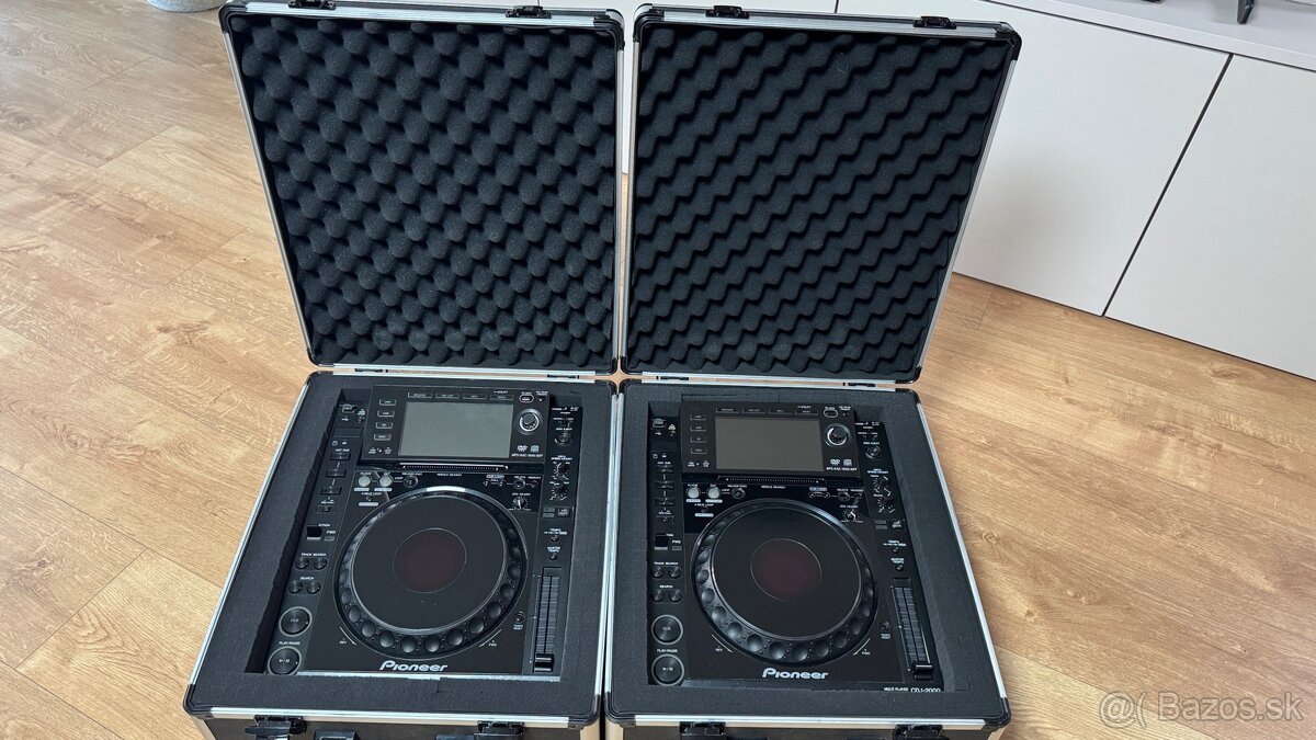 Pioneer CDJ 2000 - 3