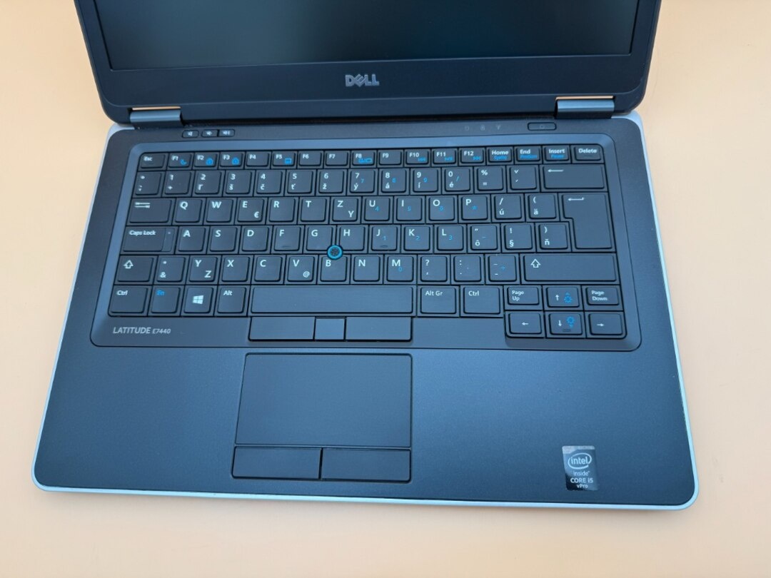 Notebook Dell Latitude E7440 – i5/8GB/256GB SSD - 3