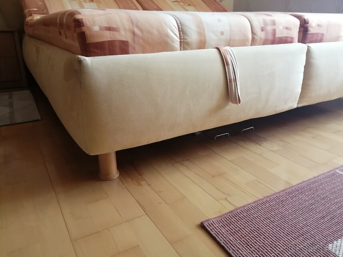 Manželská posteľ 180x200 - 3