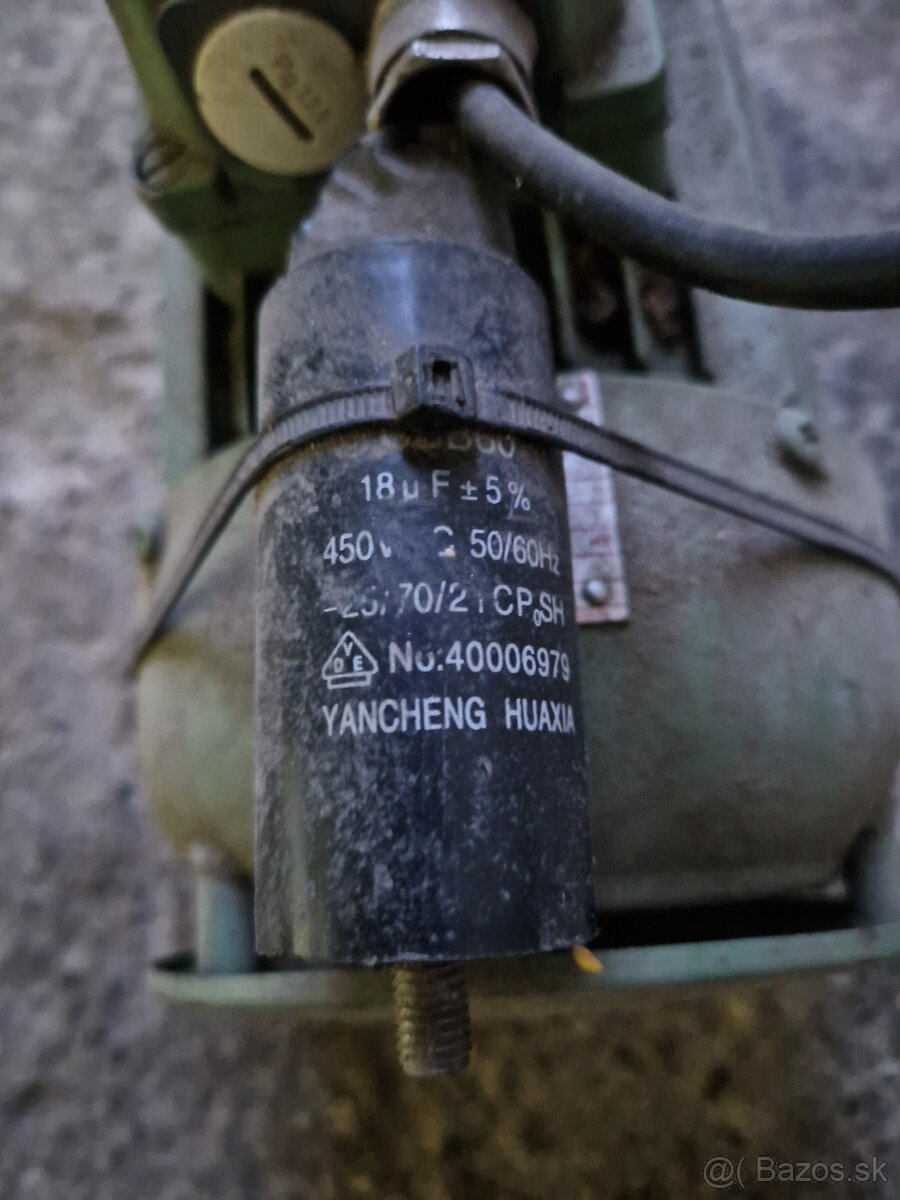 Predám motor na 220 V - 3
