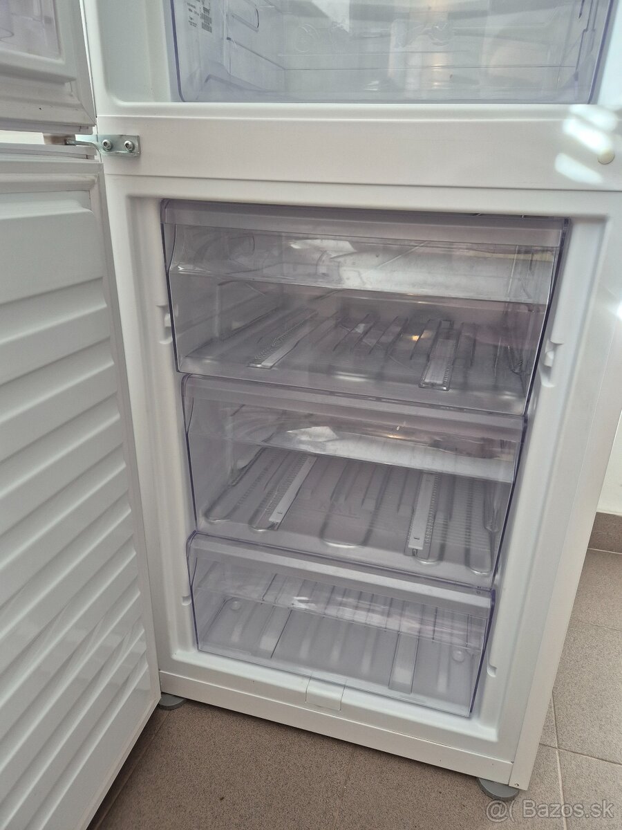 Whirlpool chladnicka s mrazničkou - 3