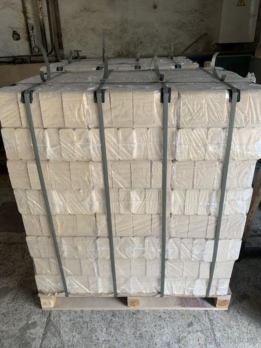 Brikety Rašelina Drevo buk dub Uhlie smrek - 3