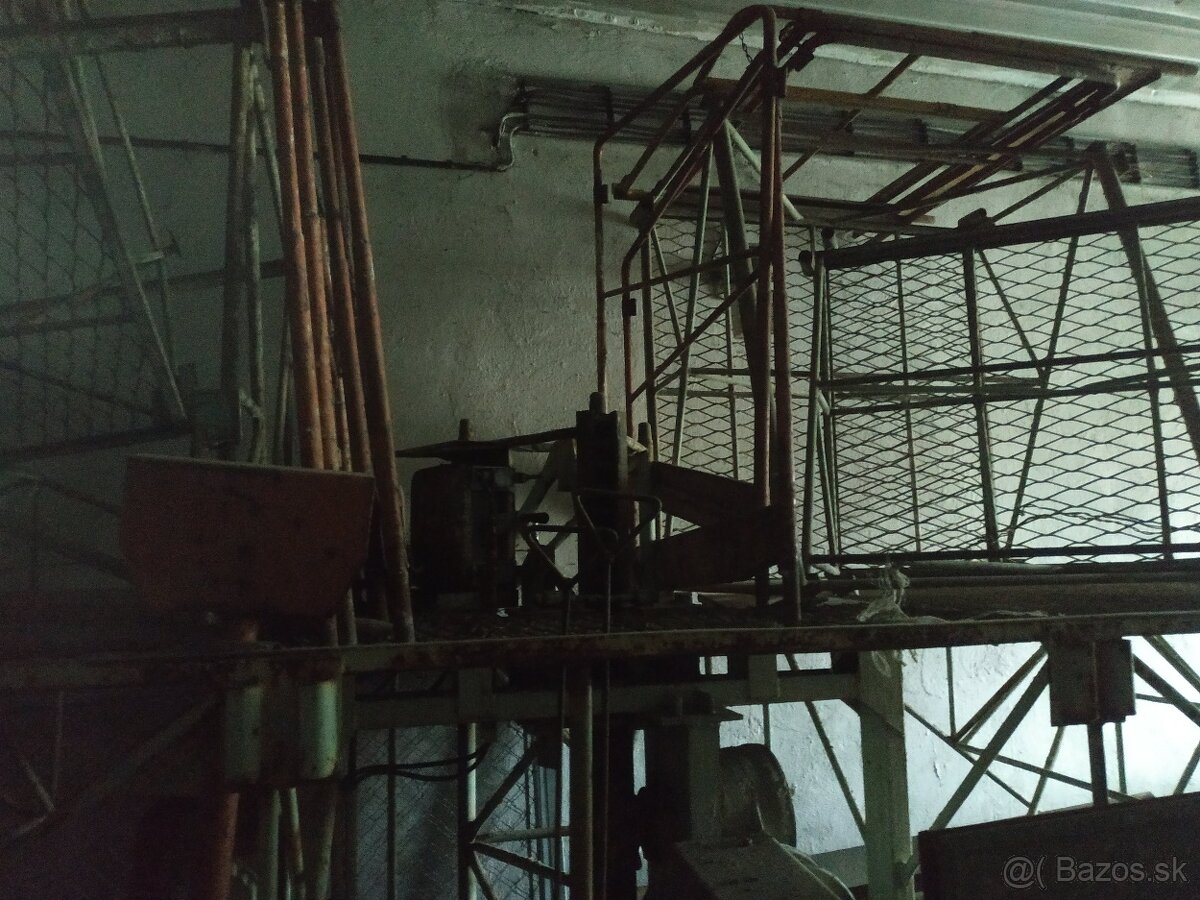 Stavebný výťah, plošinal Strojstav - 3