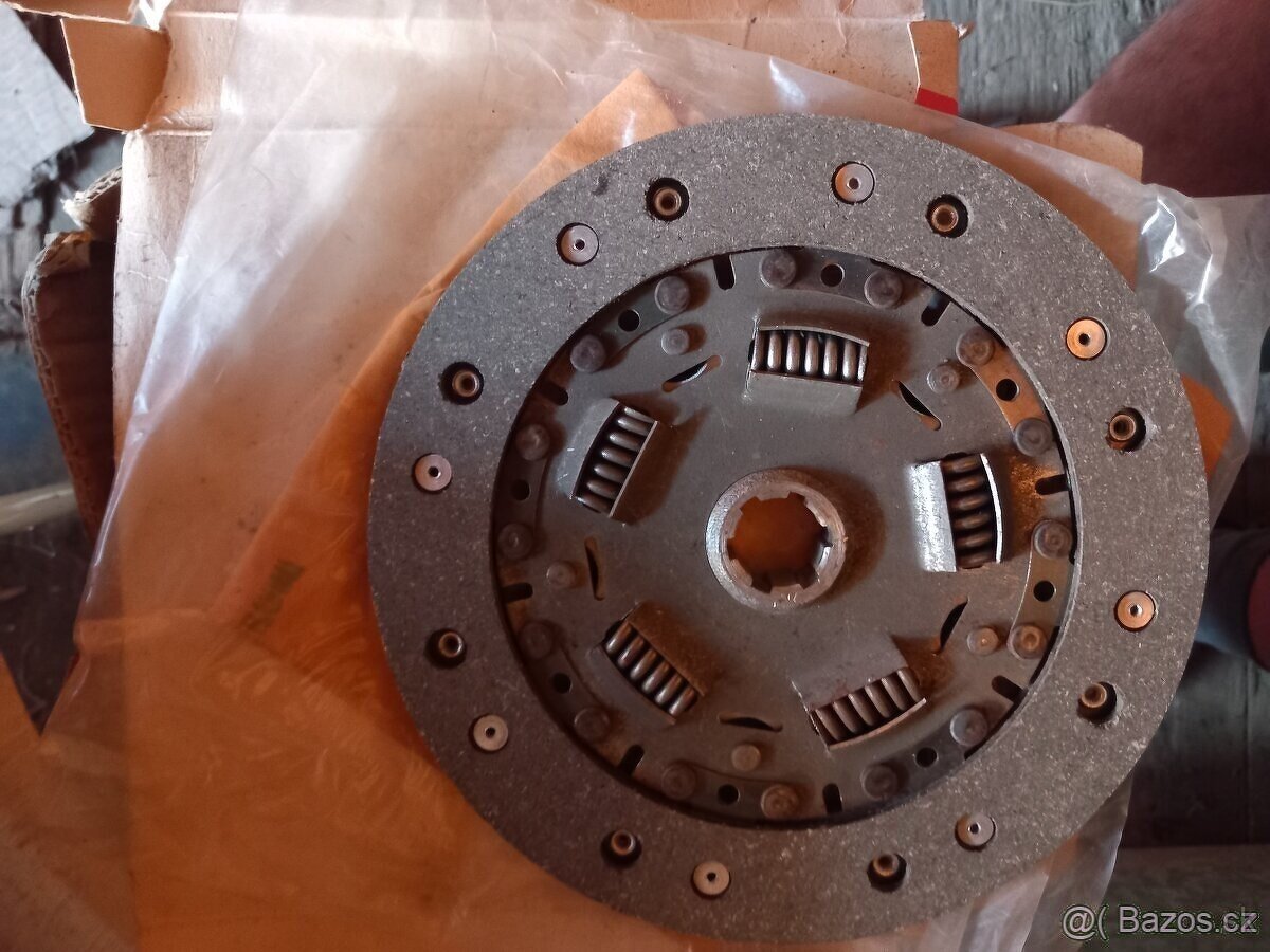 Felicia, Octavia, Spartak - 3