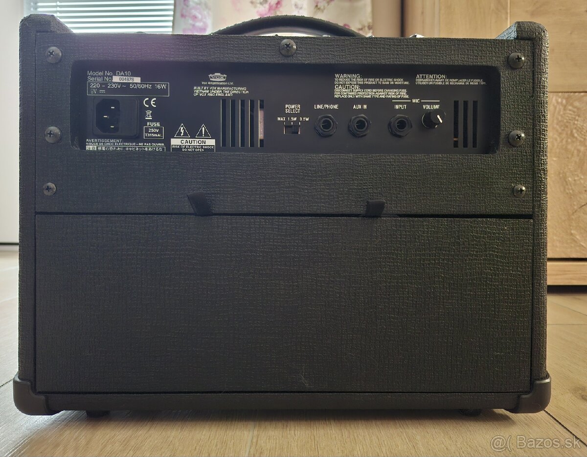 Gitarové kombo Vox DA10 - 3