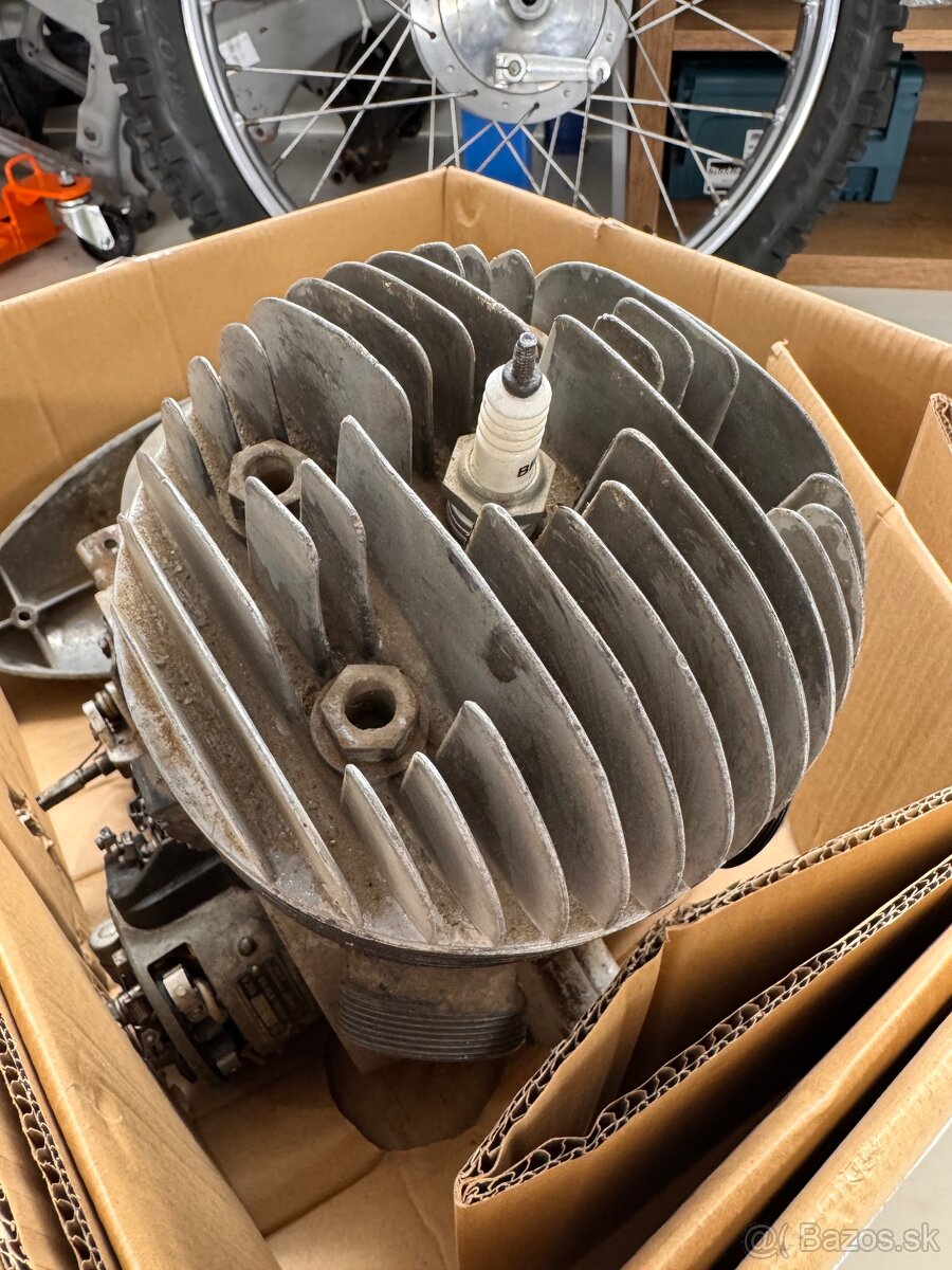 Motor Jawa 250-353 kyvacka otvorene sanie - 3